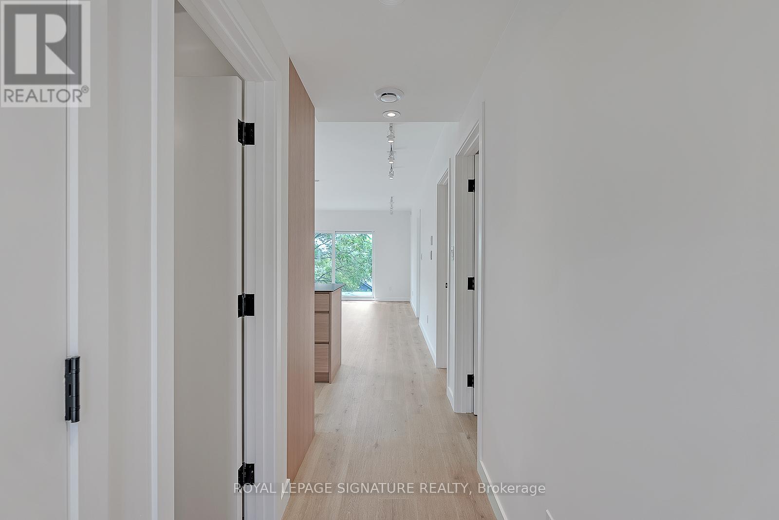 4 - 1254 Davenport Road Property Photo 3