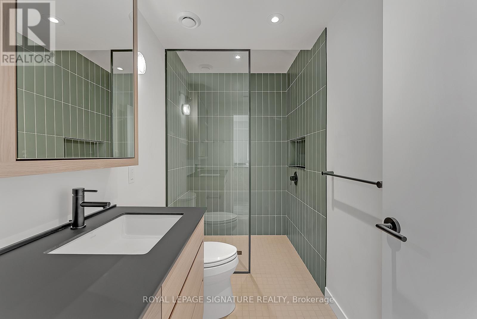 4 - 1254 Davenport Road Property Photo 27