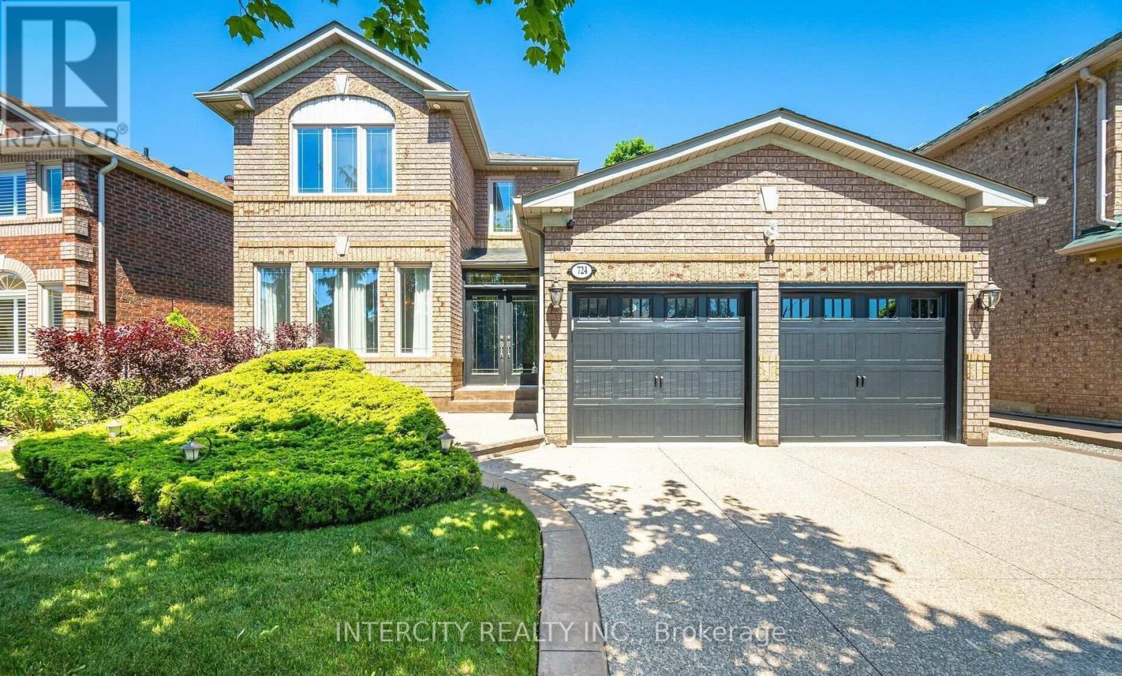 724 Peter Robertson Boulevard Property Photo 1