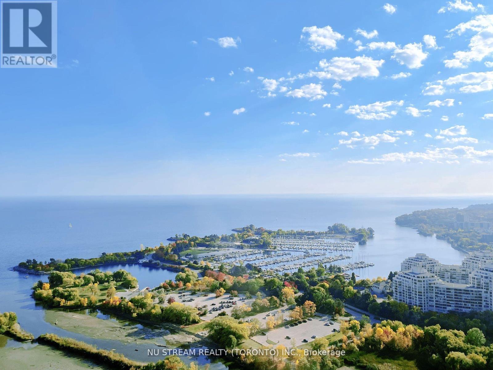 3721 - 30 SHORE BREEZE DRIVE Property Photo 1