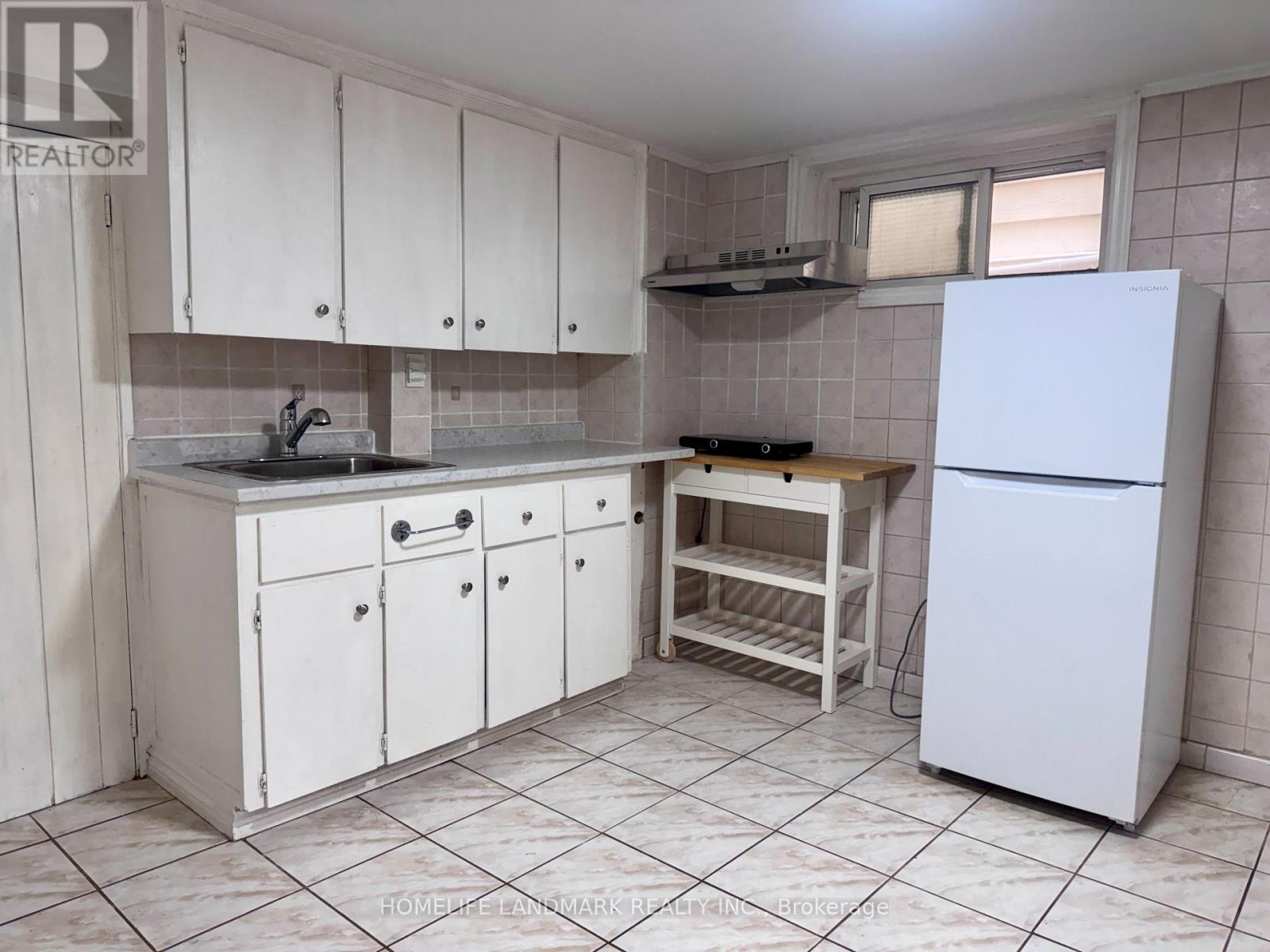 Lower - 415 Delaware Avenue Property Photo 3