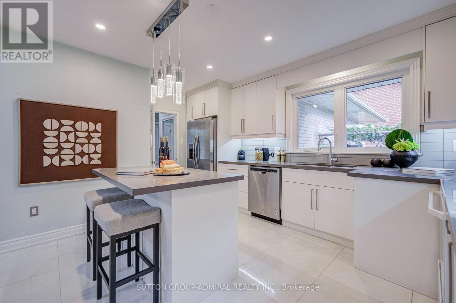 193 The Westway Property Photo 10