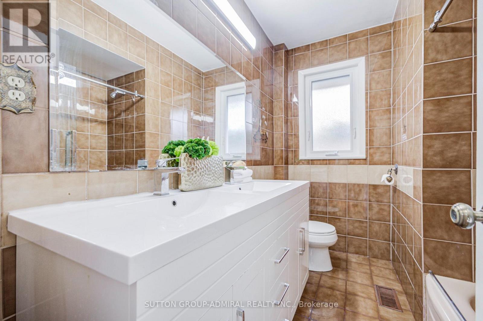 193 The Westway Property Photo 25