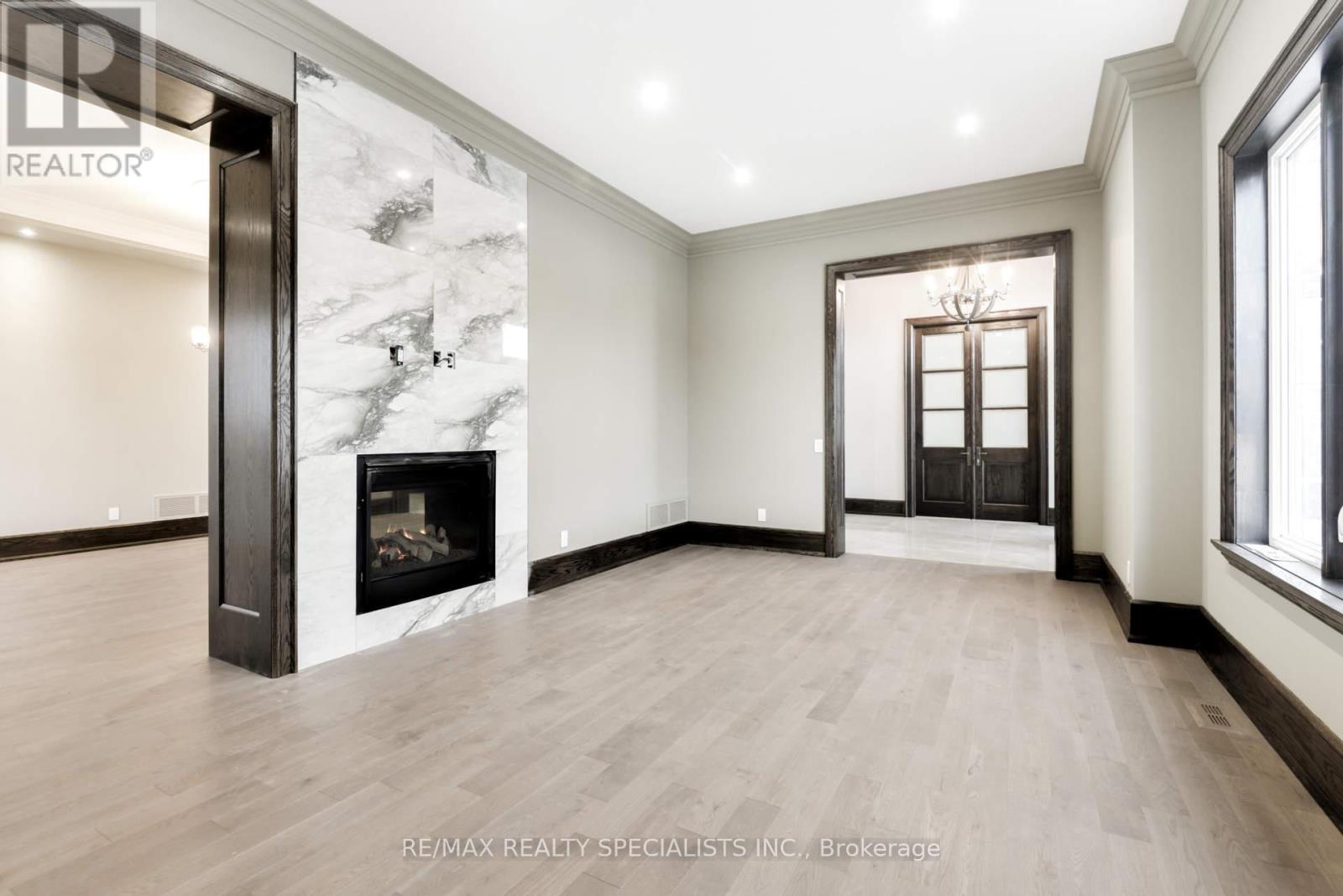 31 Ferrara Drive Property Photo 20