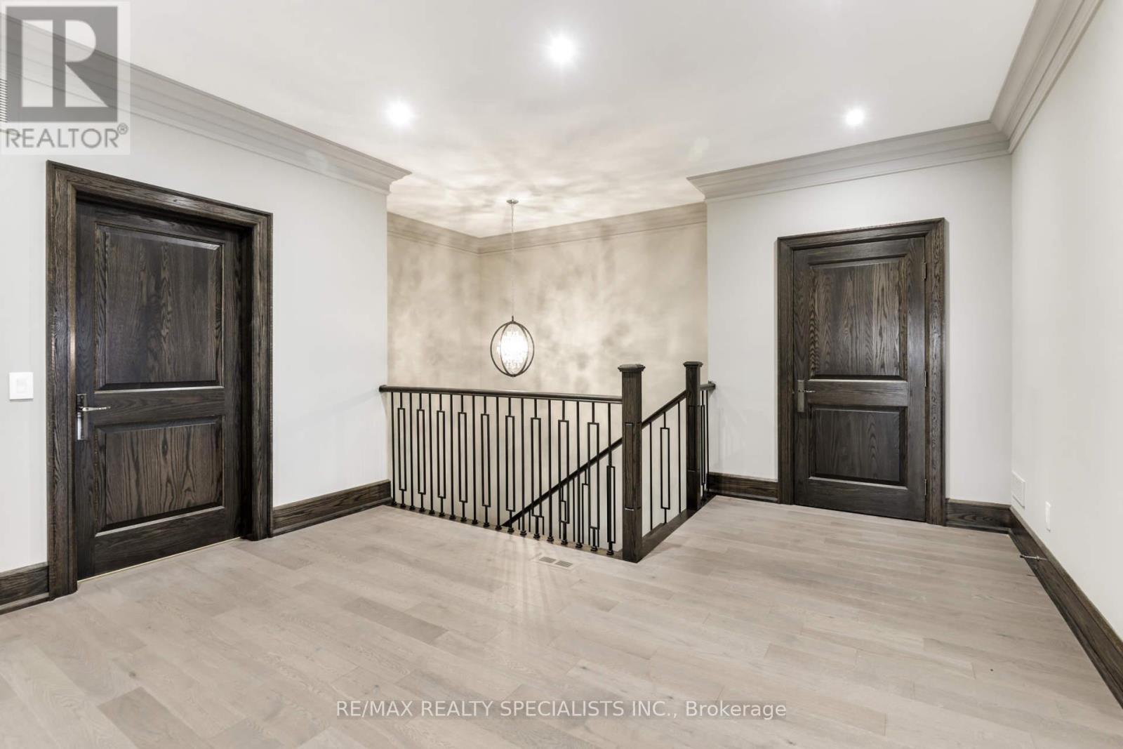 31 Ferrara Drive Property Photo 22