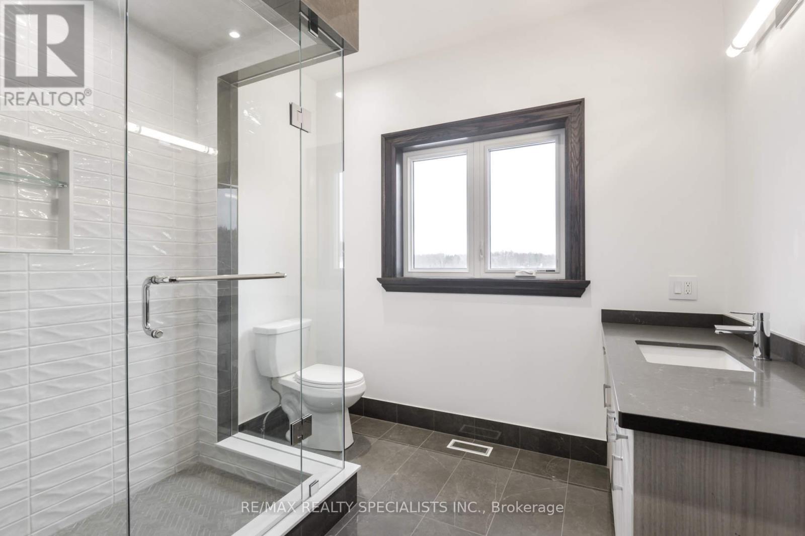 31 Ferrara Drive Property Photo 32
