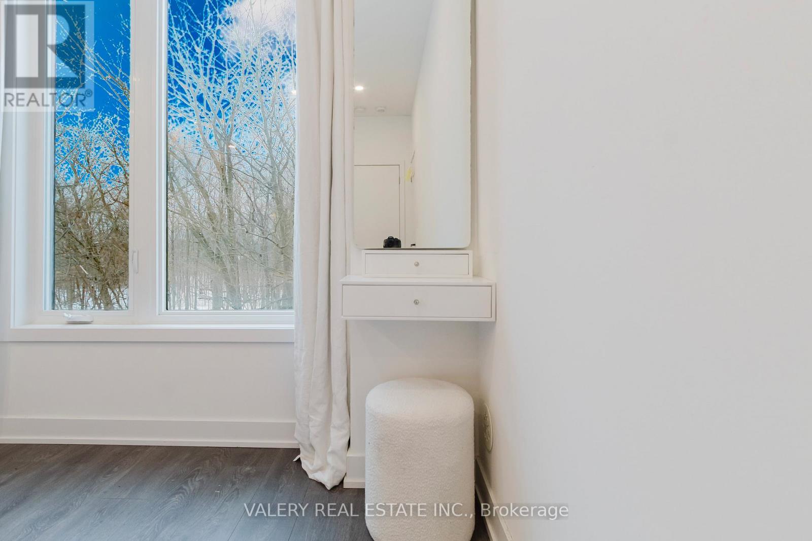 16 - 3492 Widdicombe Way Property Photo 33