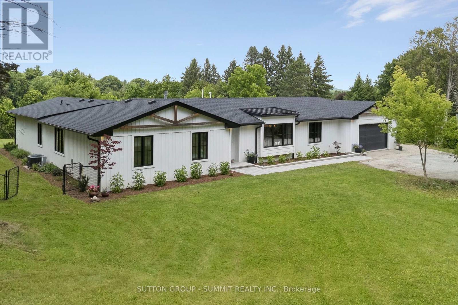 1315 Britannia Road Property Photo 2