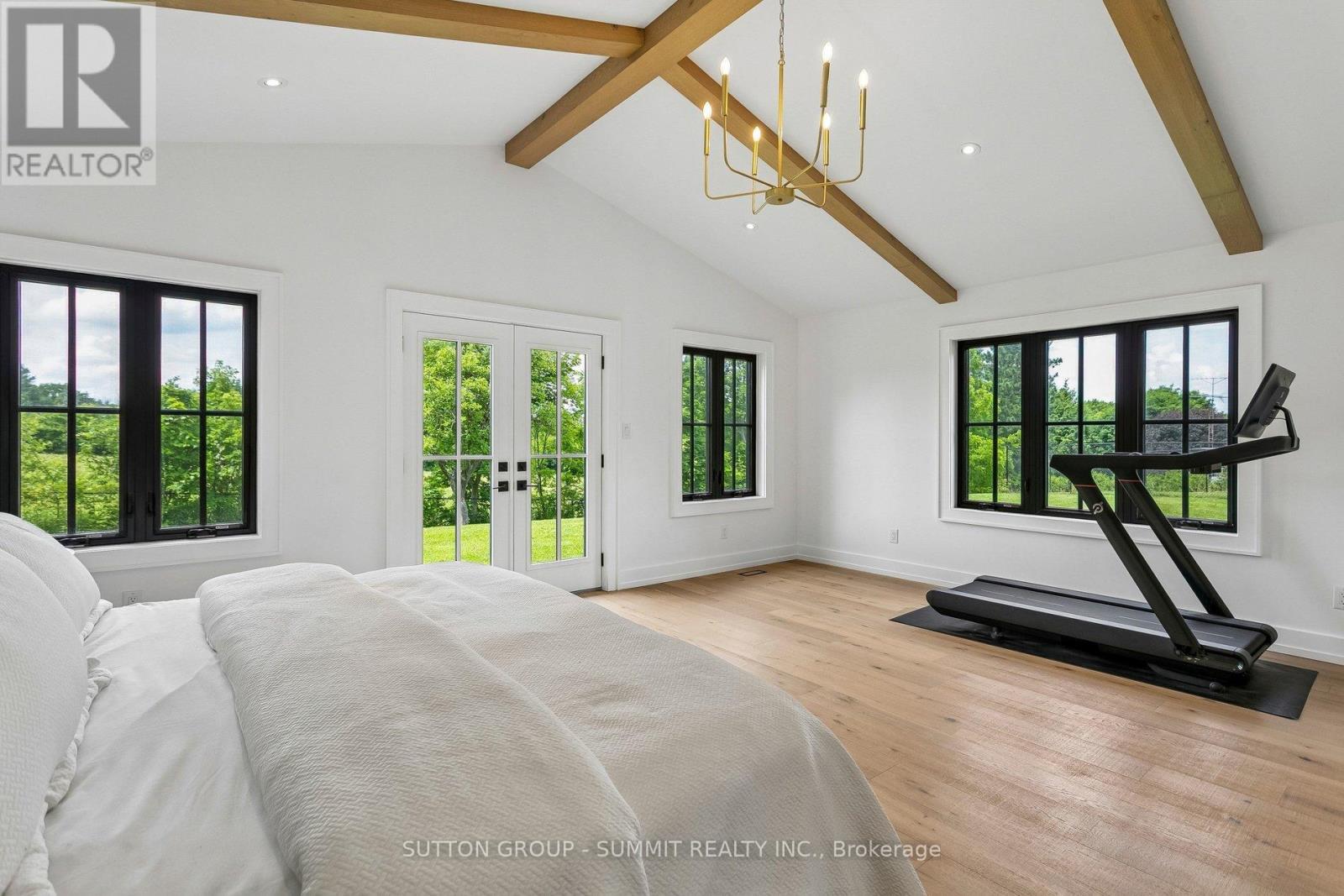 1315 Britannia Road Property Photo 25