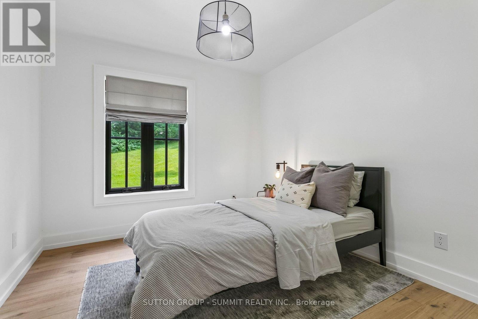 1315 Britannia Road Property Photo 30
