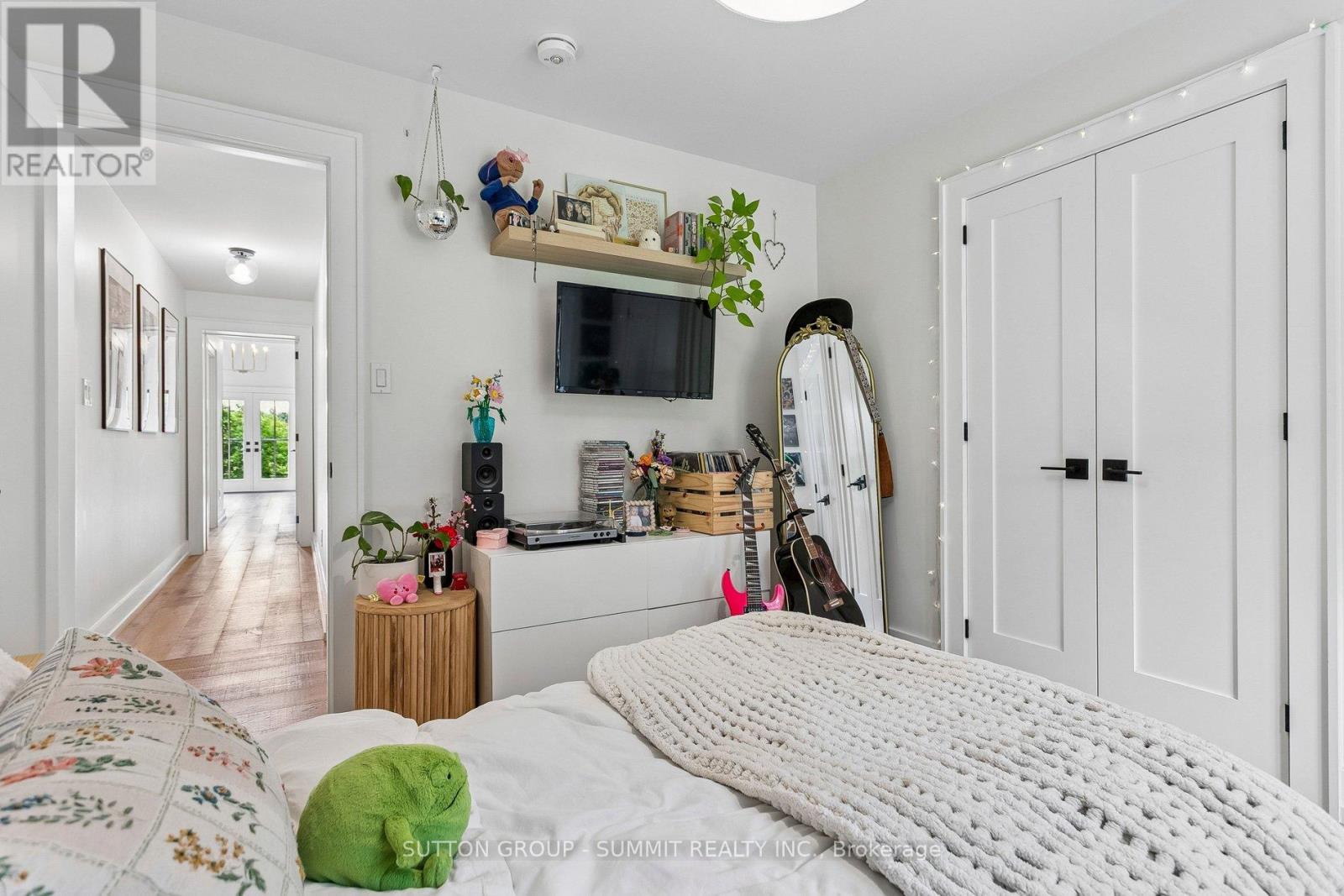 1315 Britannia Road Property Photo 33