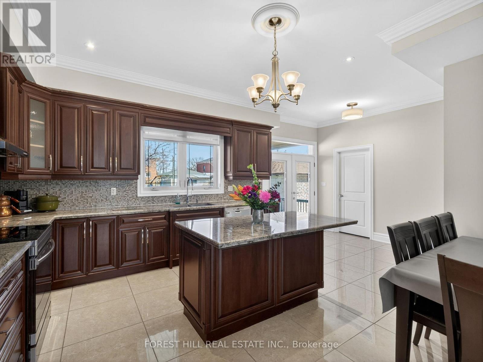 114 Regent Road Property Photo 8