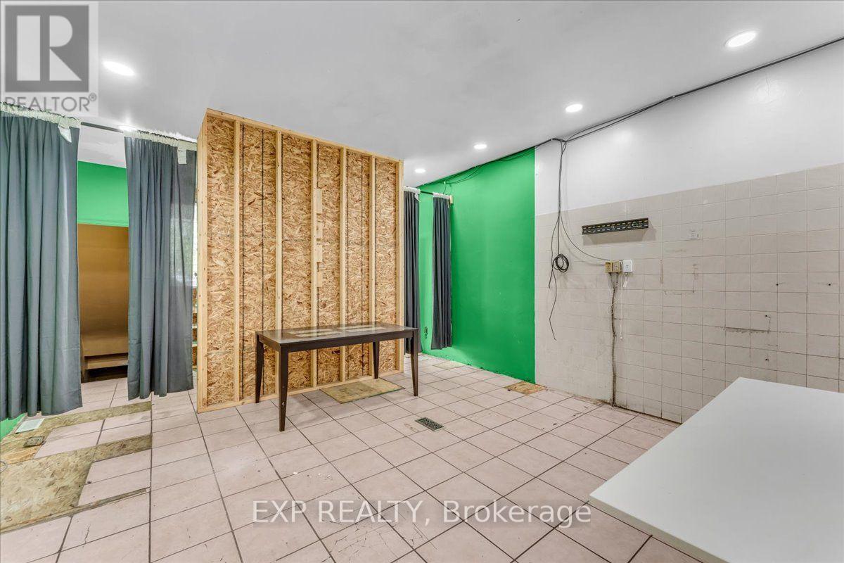 1792 Jane Street Property Photo 14