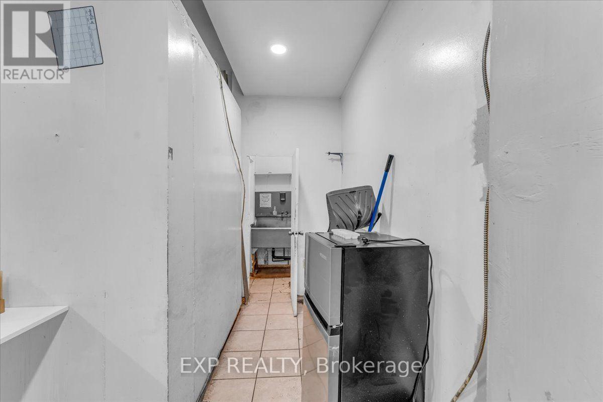 1792 Jane Street Property Photo 15
