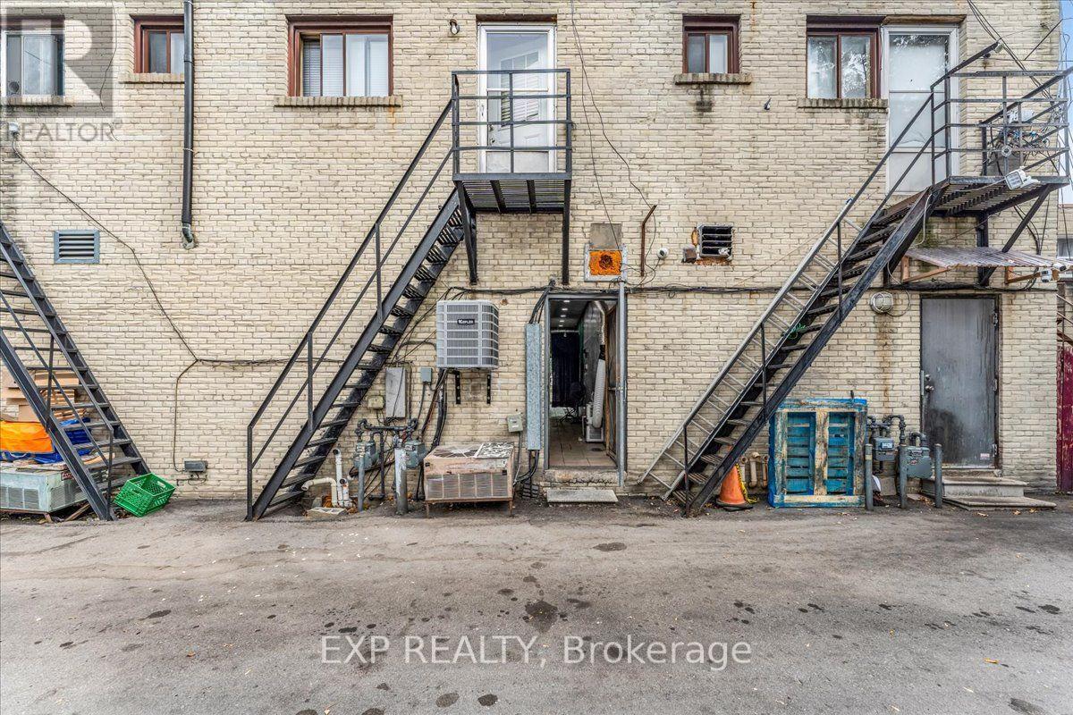 1792 Jane Street Property Photo 19