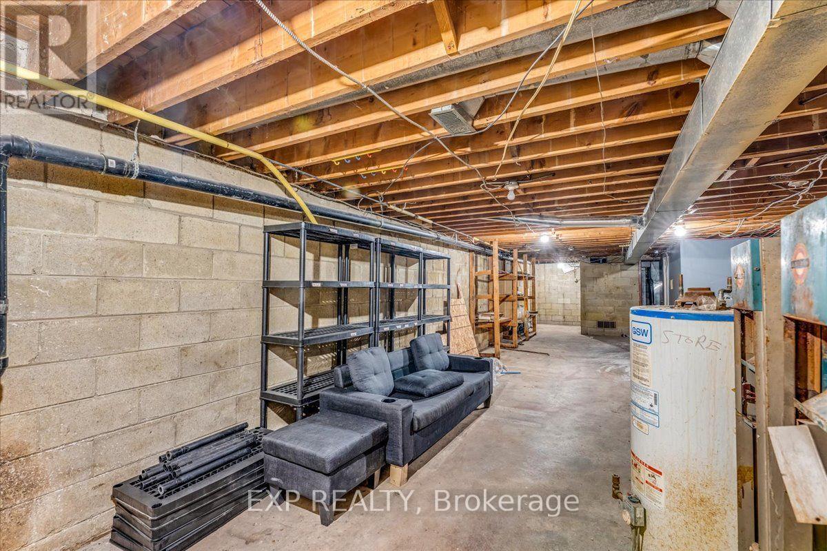 1792 Jane Street Property Photo 20