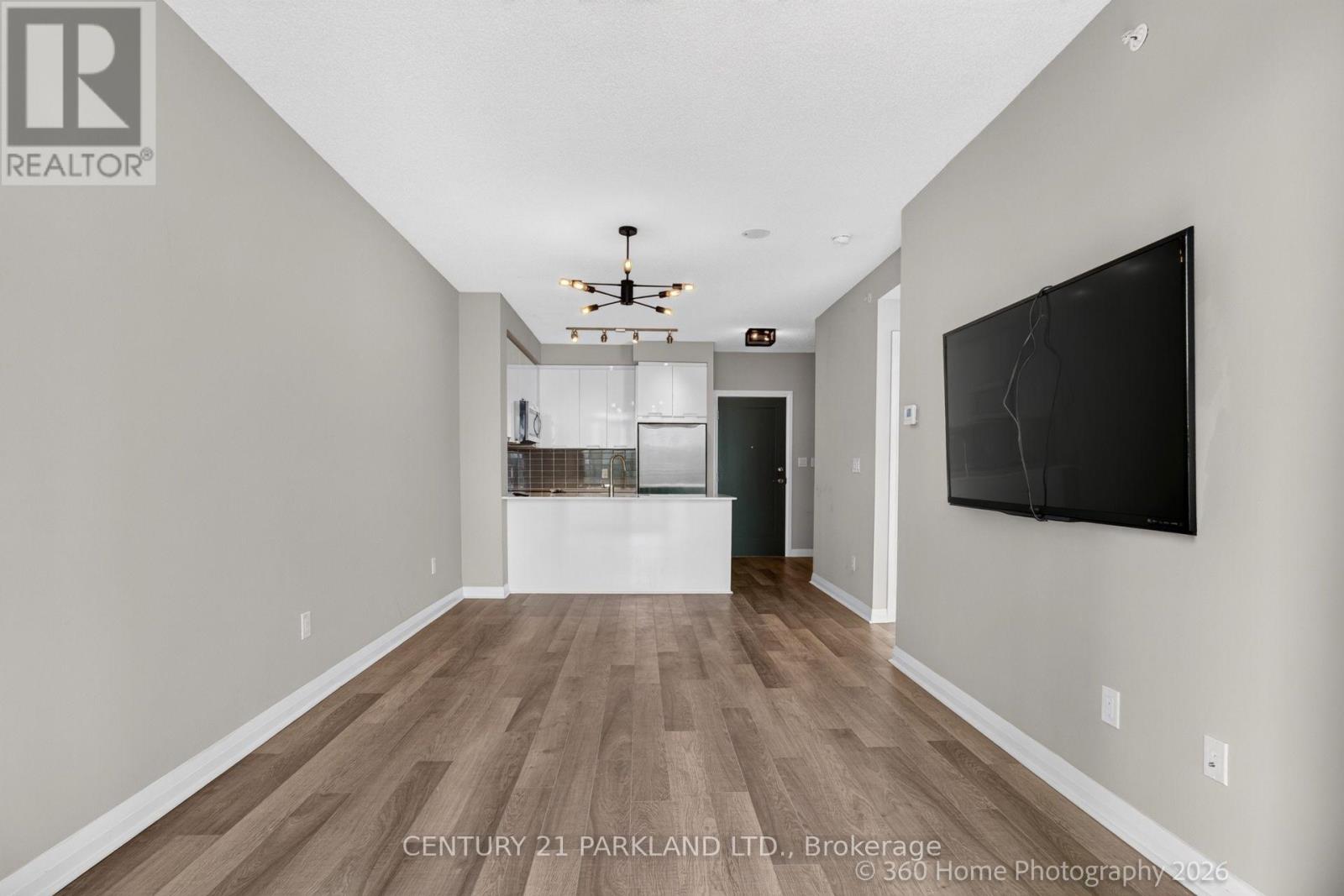905 - 5025 Four Springs Avenue E Property Photo 6