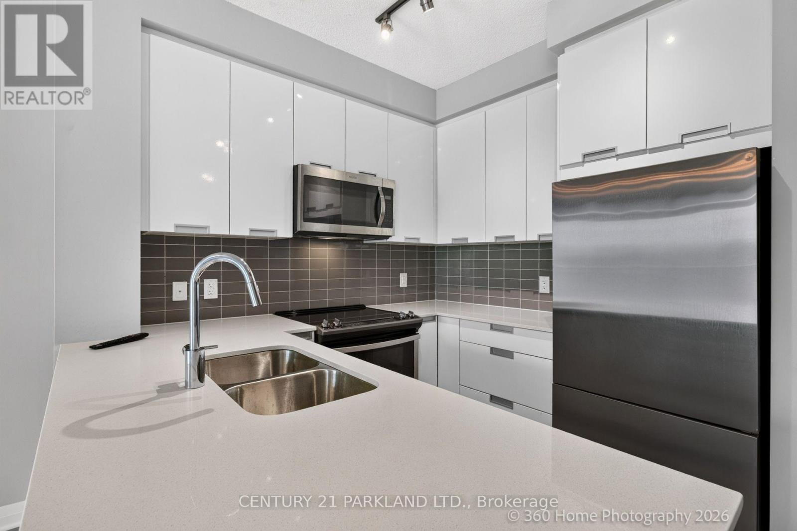 905 - 5025 Four Springs Avenue E Property Photo 16