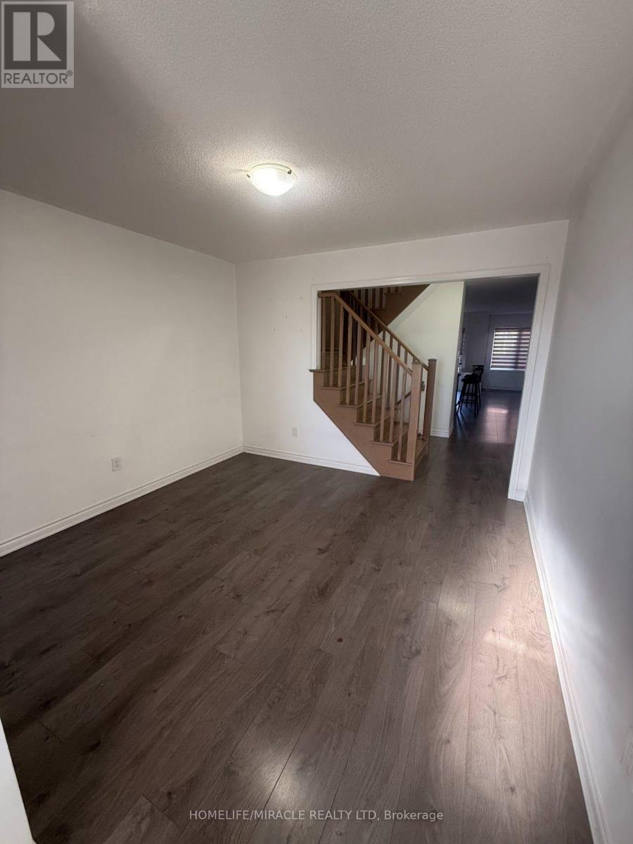 69 Benhurst Crescent Property Photo 2