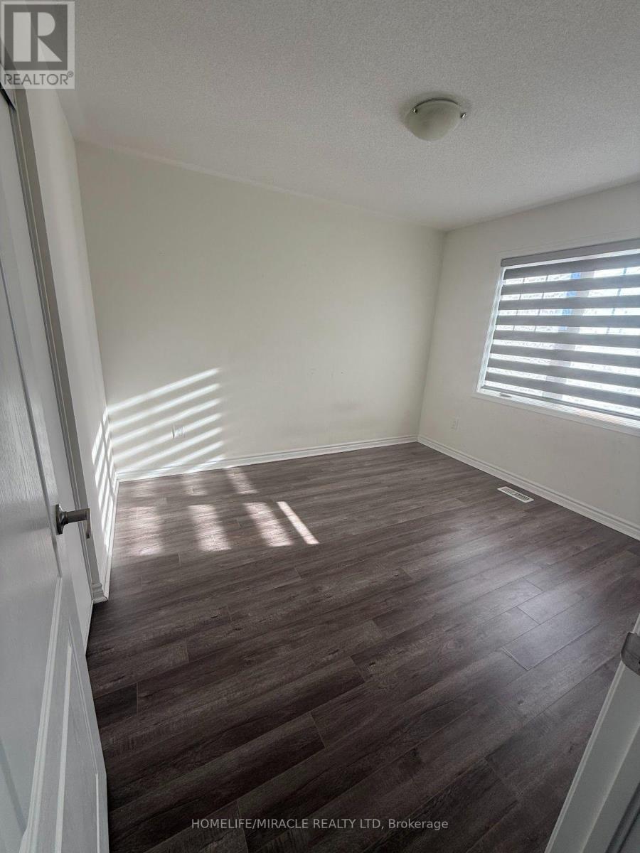 69 Benhurst Crescent Property Photo 6