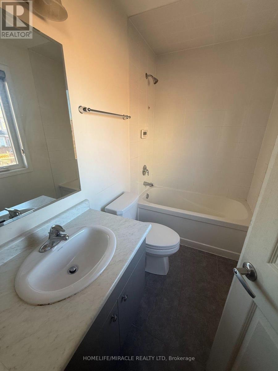 69 Benhurst Crescent Property Photo 10