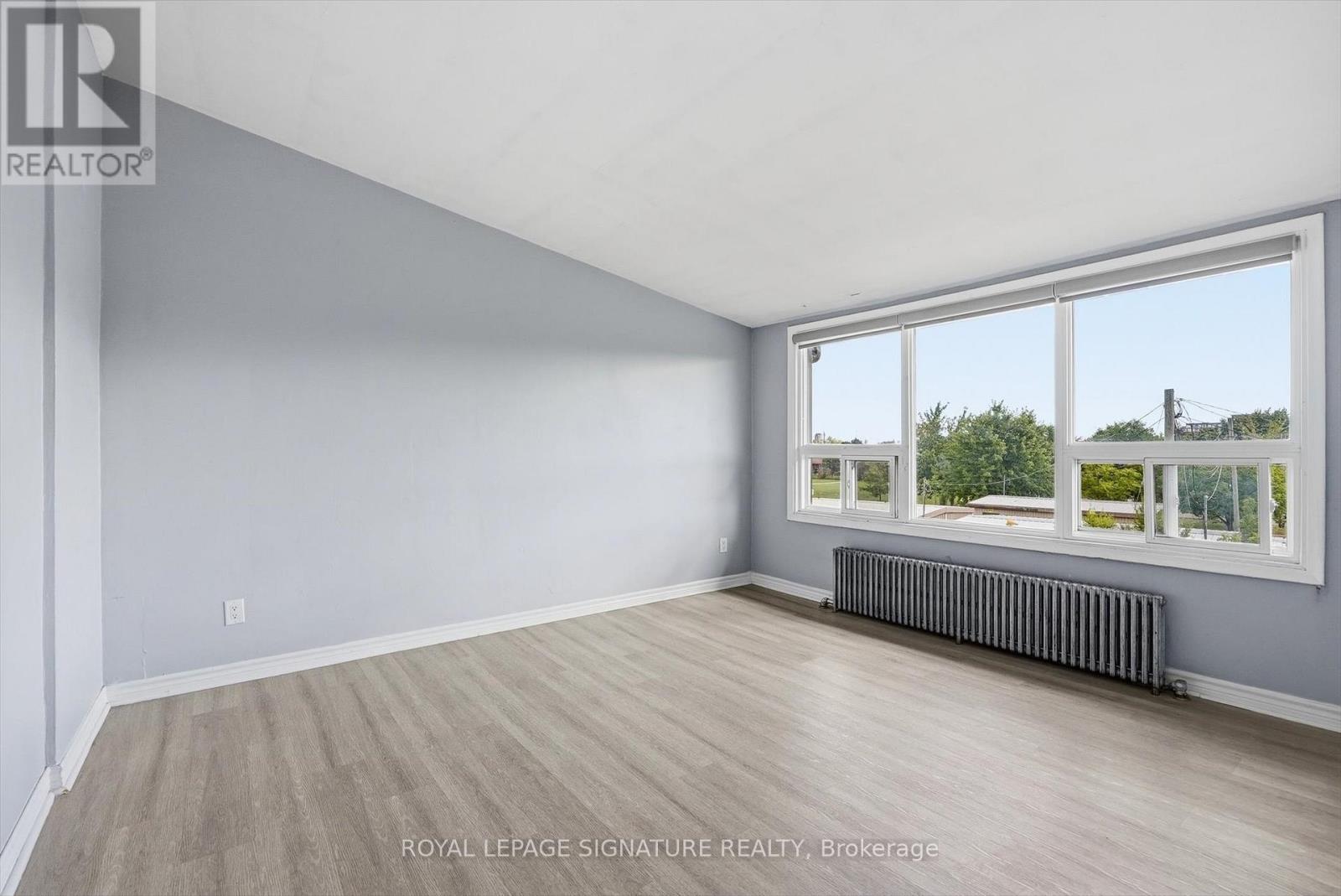 301 - 49 Cuffley Crescent S Property Photo 4