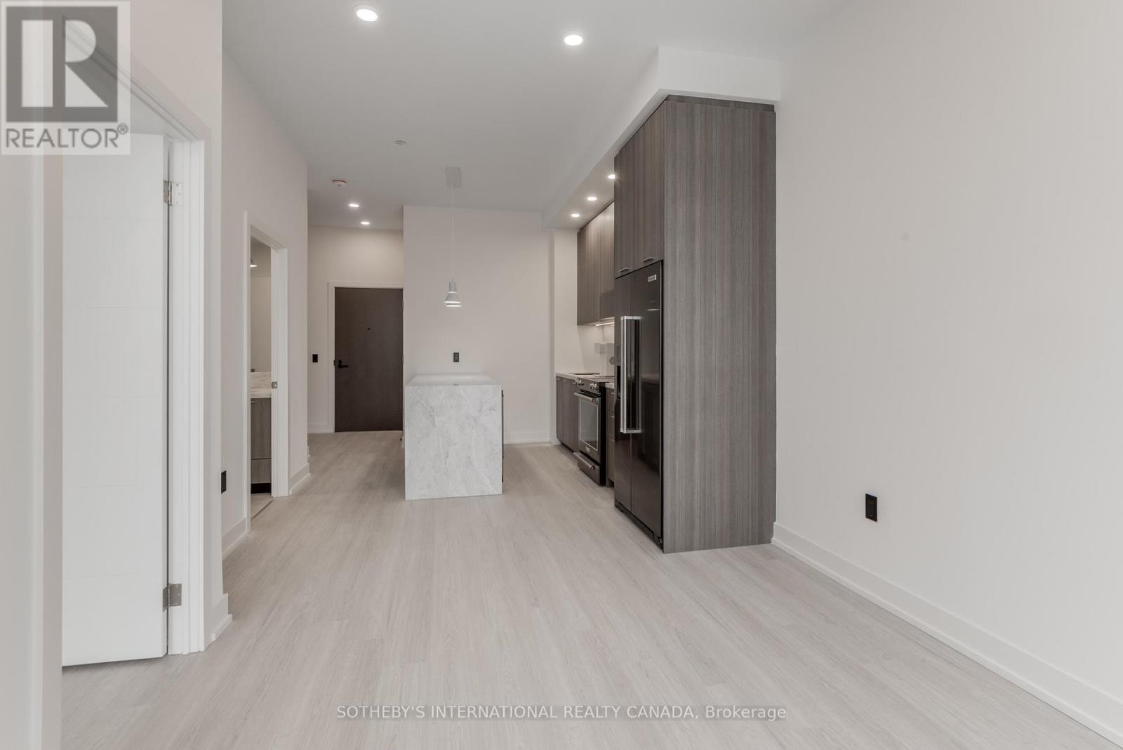 505 - 31 York Garden Way Property Photo 5