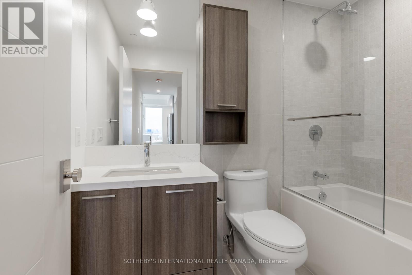 808 - 31 York Garden Way Property Photo 15