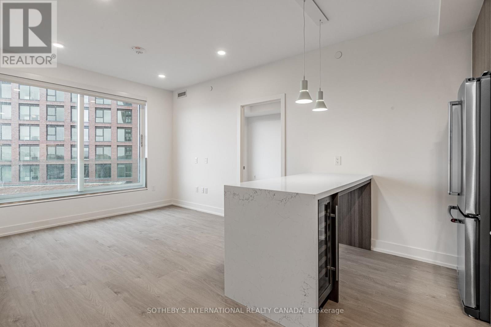 1003 - 31 YORK GARDEN WAY