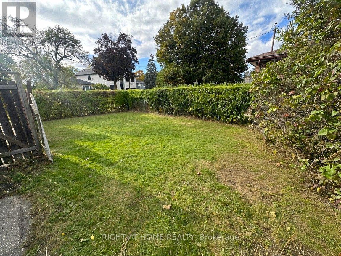 19 Upminster Crescent Property Photo 4