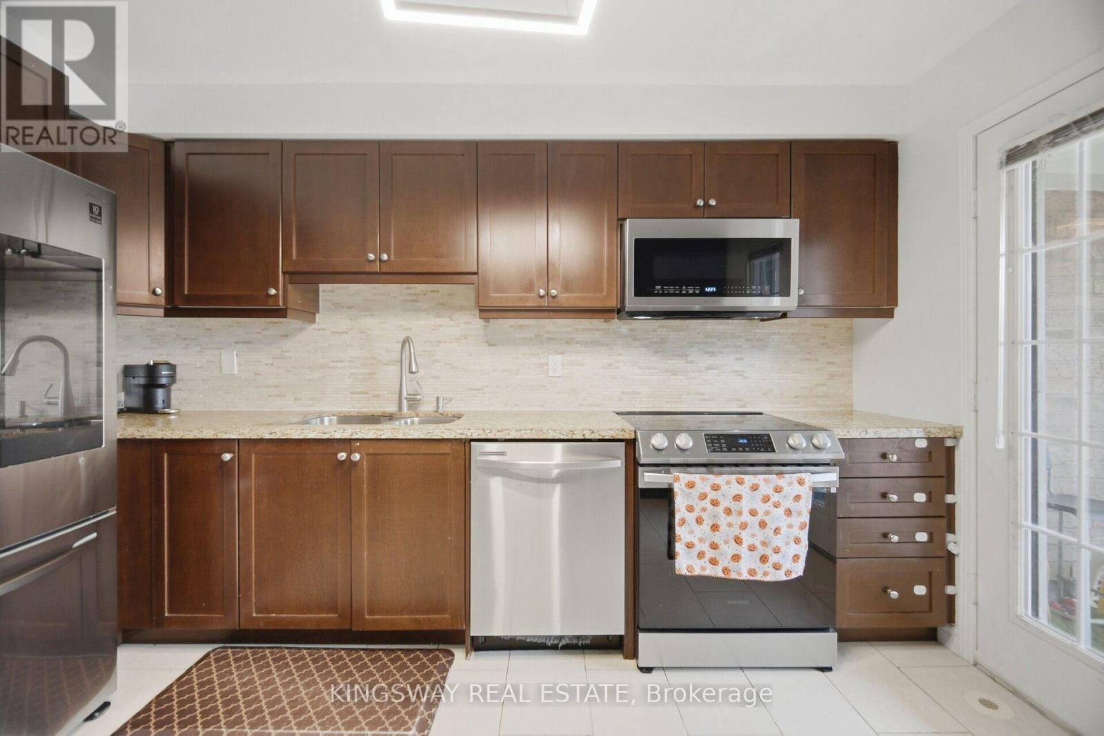 181 - 601 Shoreline Drive Property Photo 9