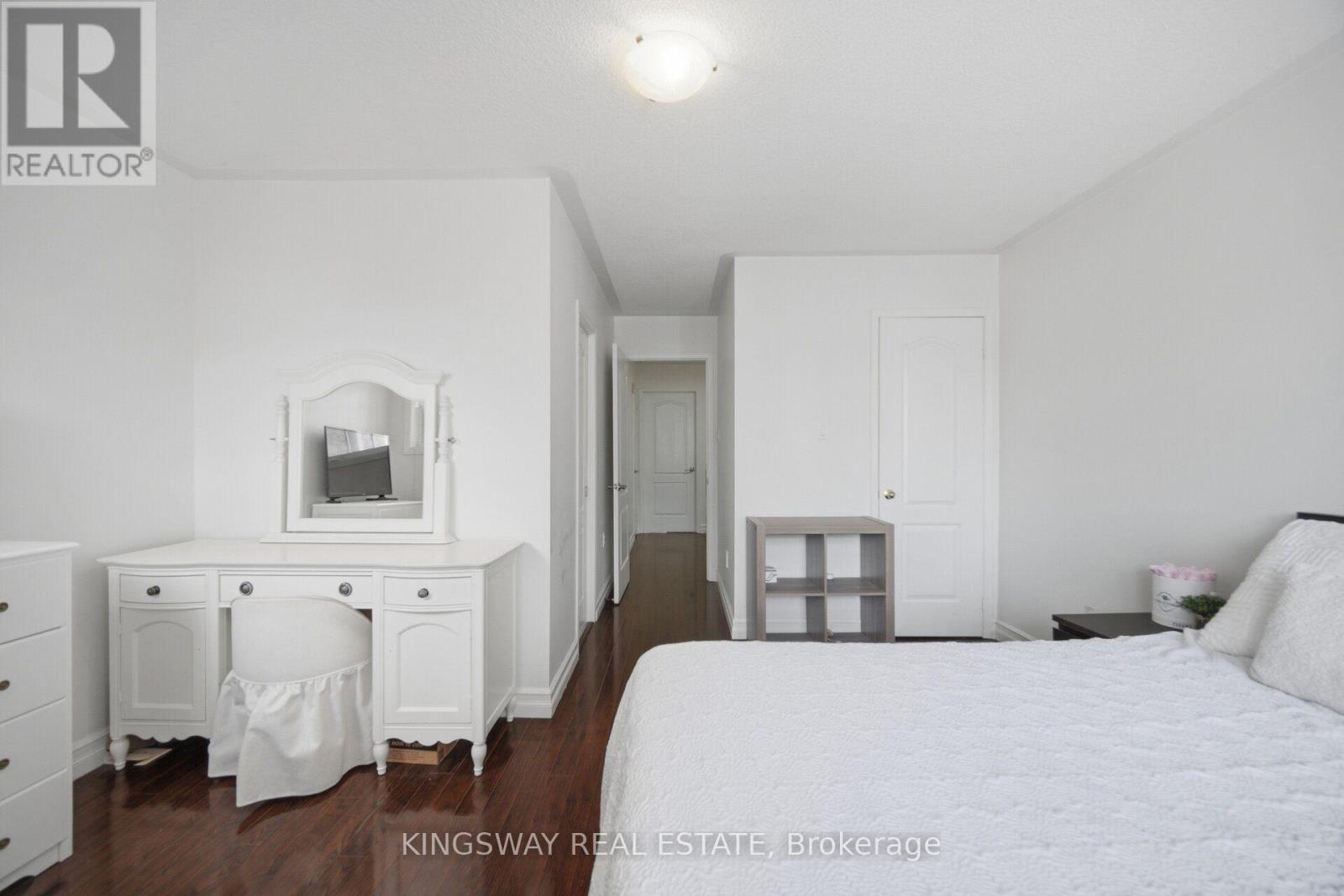 181 - 601 Shoreline Drive Property Photo 23