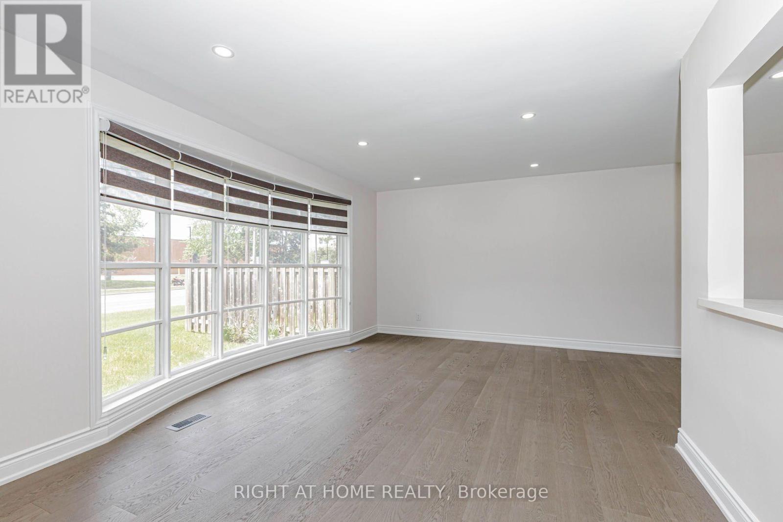 Upper - 5154 New Street Property Photo 6