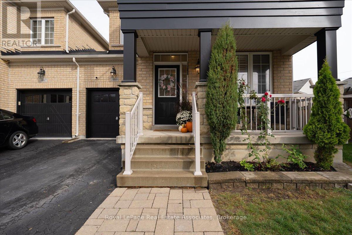 1469 Haws Crescent Property Photo 3