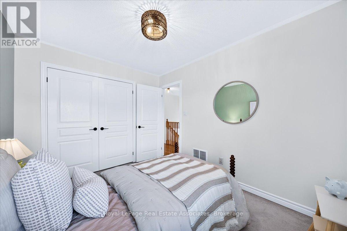 1469 Haws Crescent Property Photo 23
