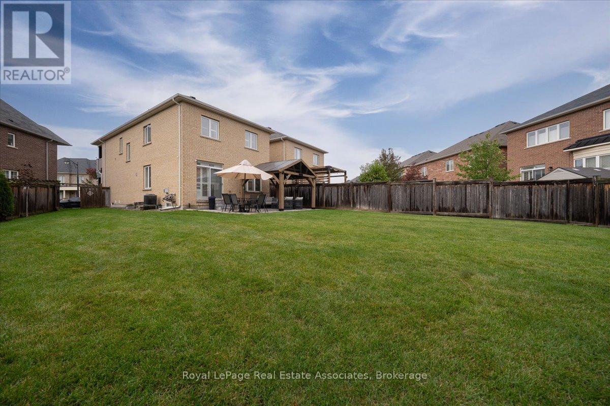 1469 Haws Crescent Property Photo 37