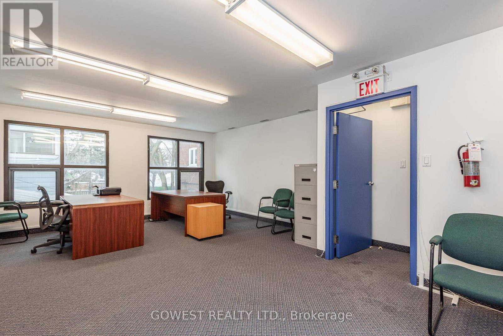 2 &3 Floor - 141 Roncesvalles Avenue Property Photo 3