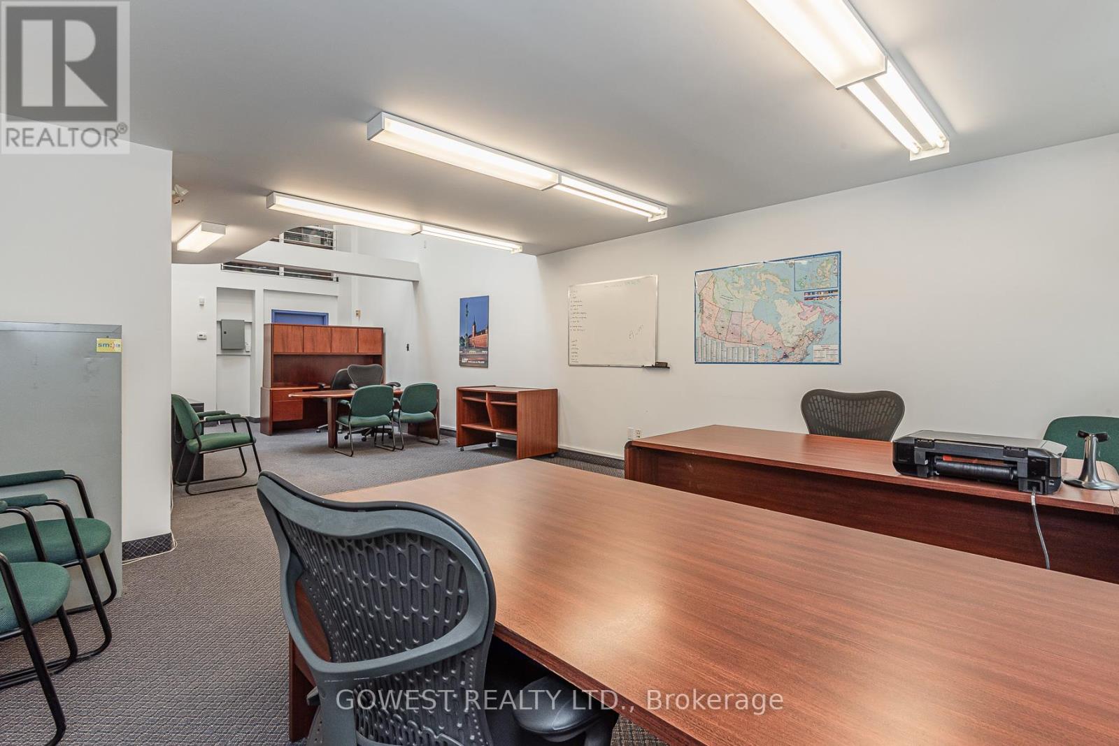 2 &3 Floor - 141 Roncesvalles Avenue Property Photo 4