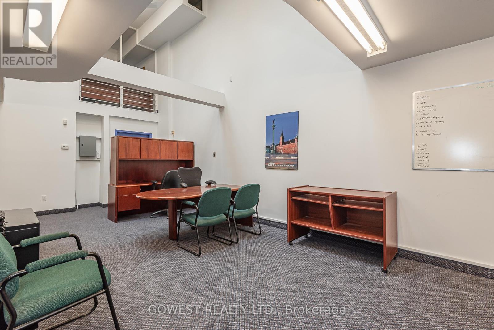 2 &3 Floor - 141 Roncesvalles Avenue Property Photo 7