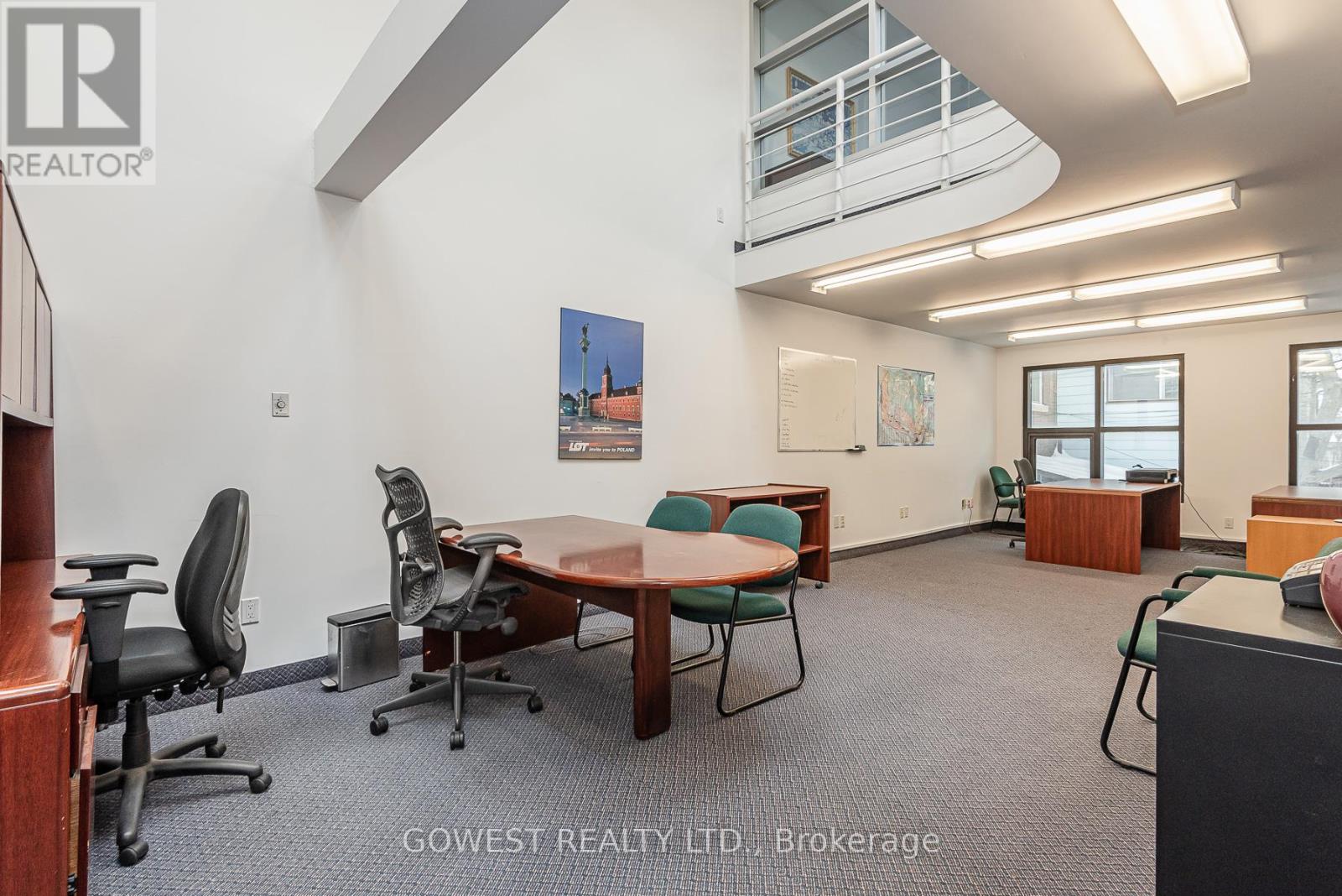2 &3 Floor - 141 Roncesvalles Avenue Property Photo 8