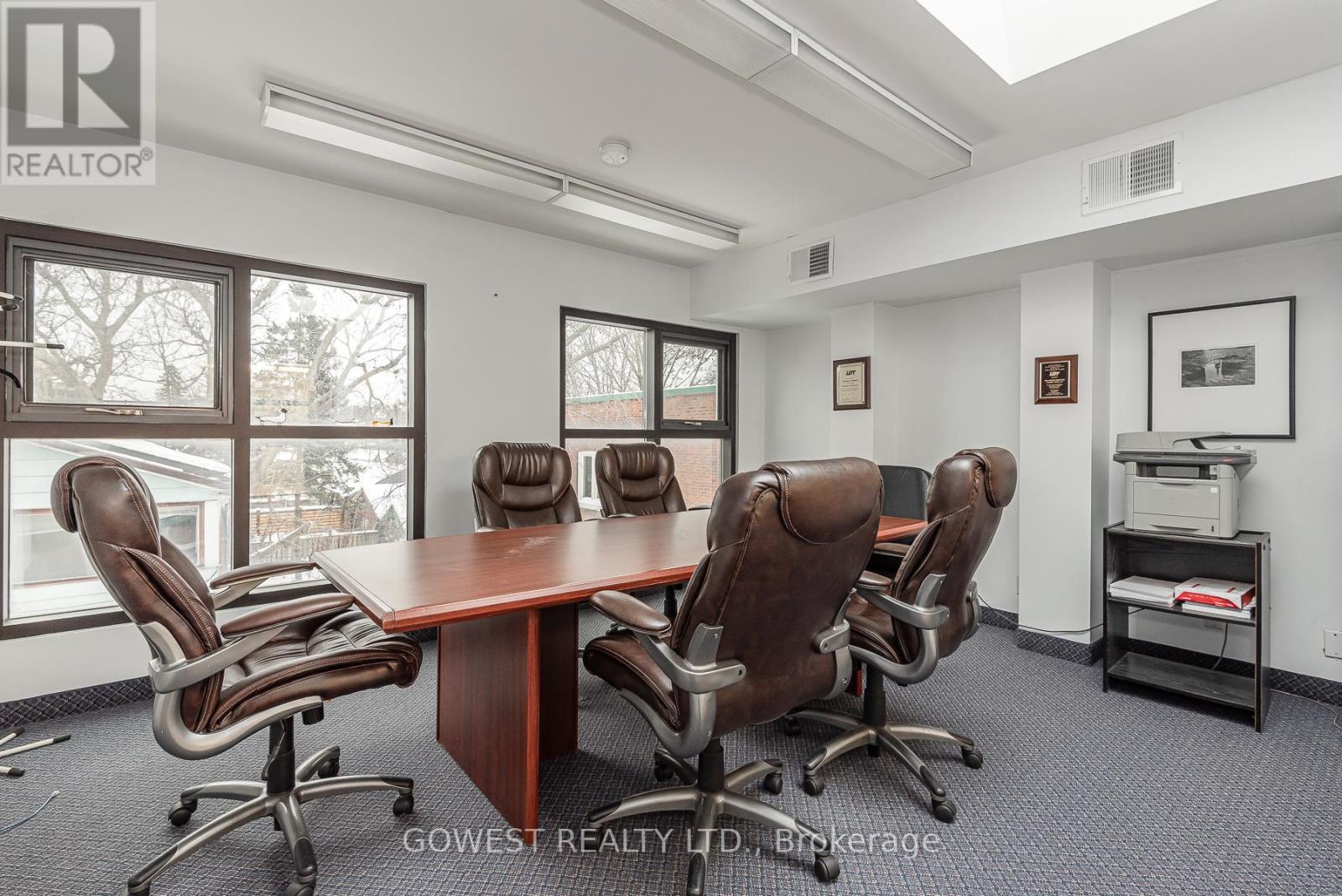 2 &3 Floor - 141 Roncesvalles Avenue Property Photo 14