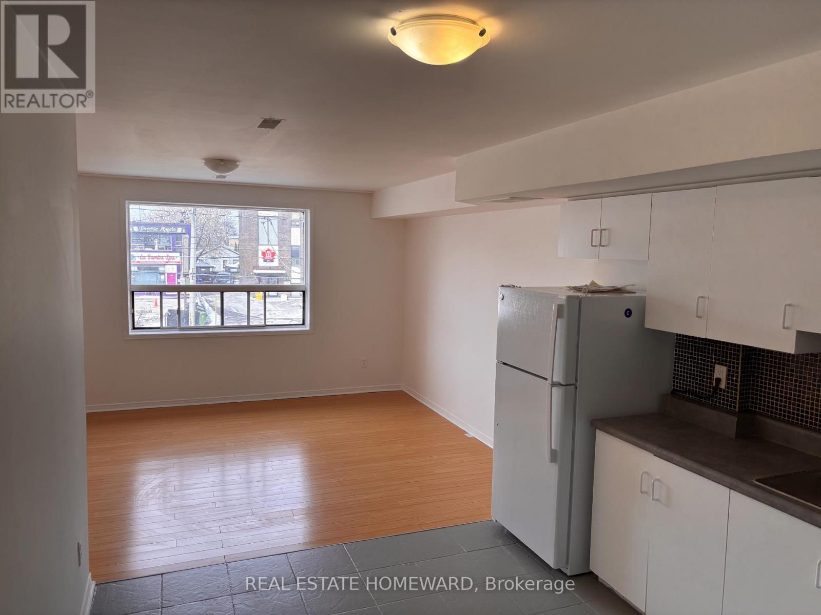 Upper - 879a Wilson Avenue Property Photo 3