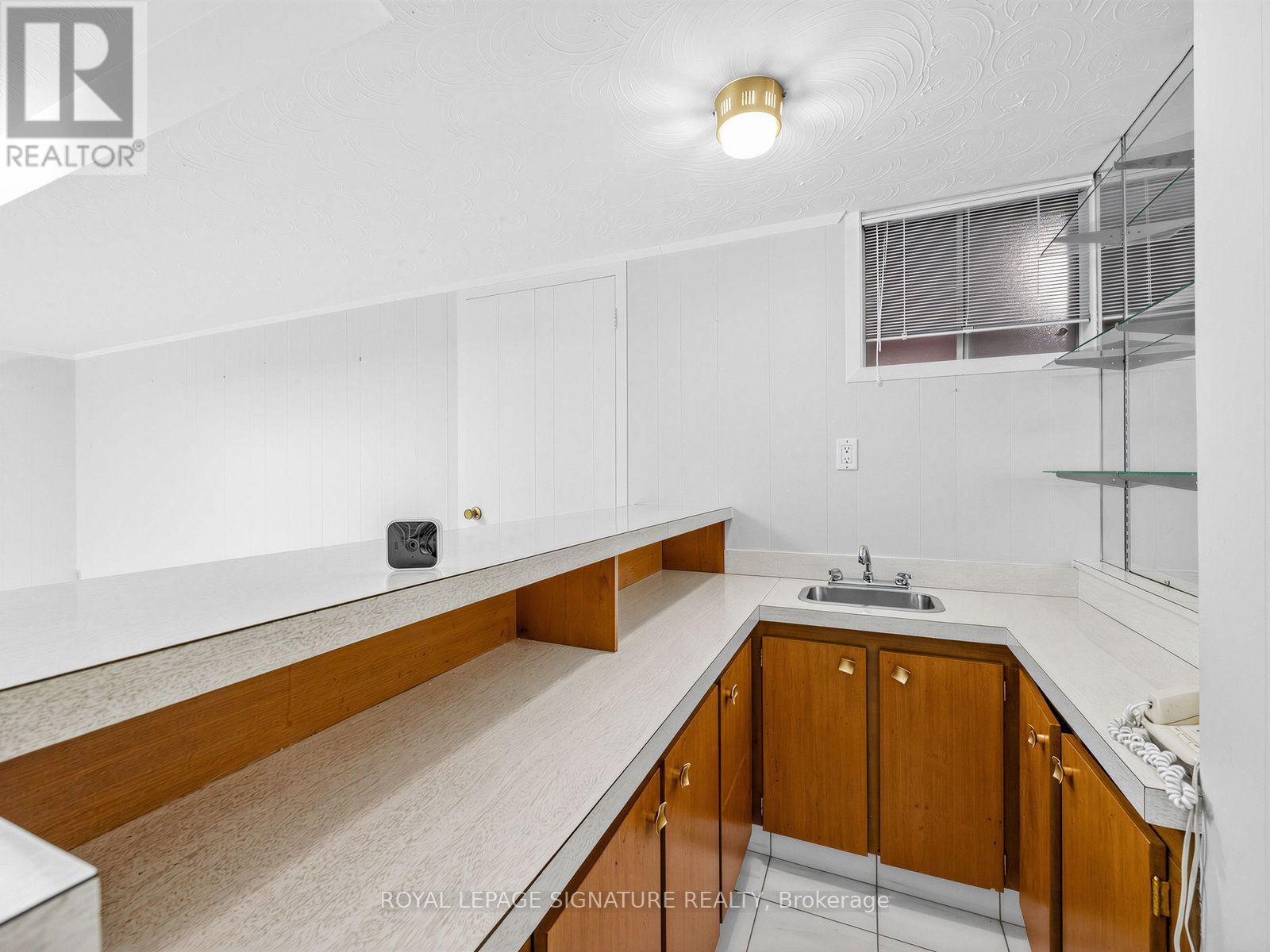 39 Buxton Road Property Photo 30