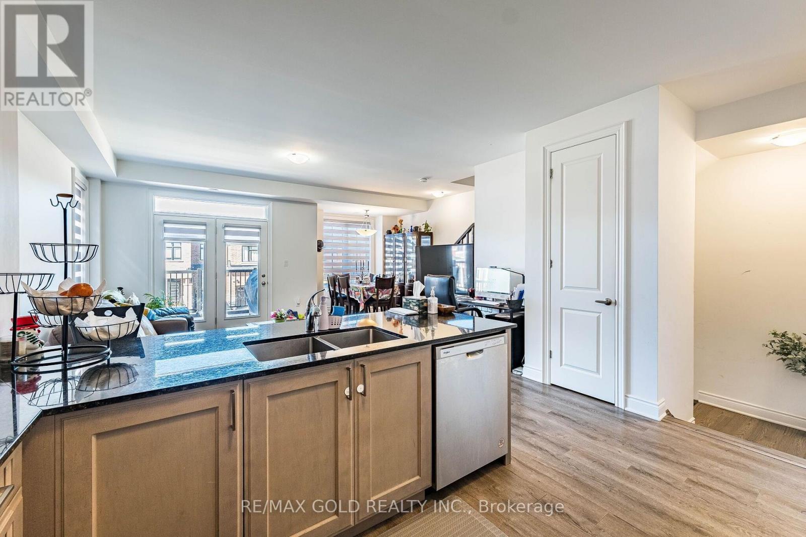 13 Keppel Circle Property Photo 15