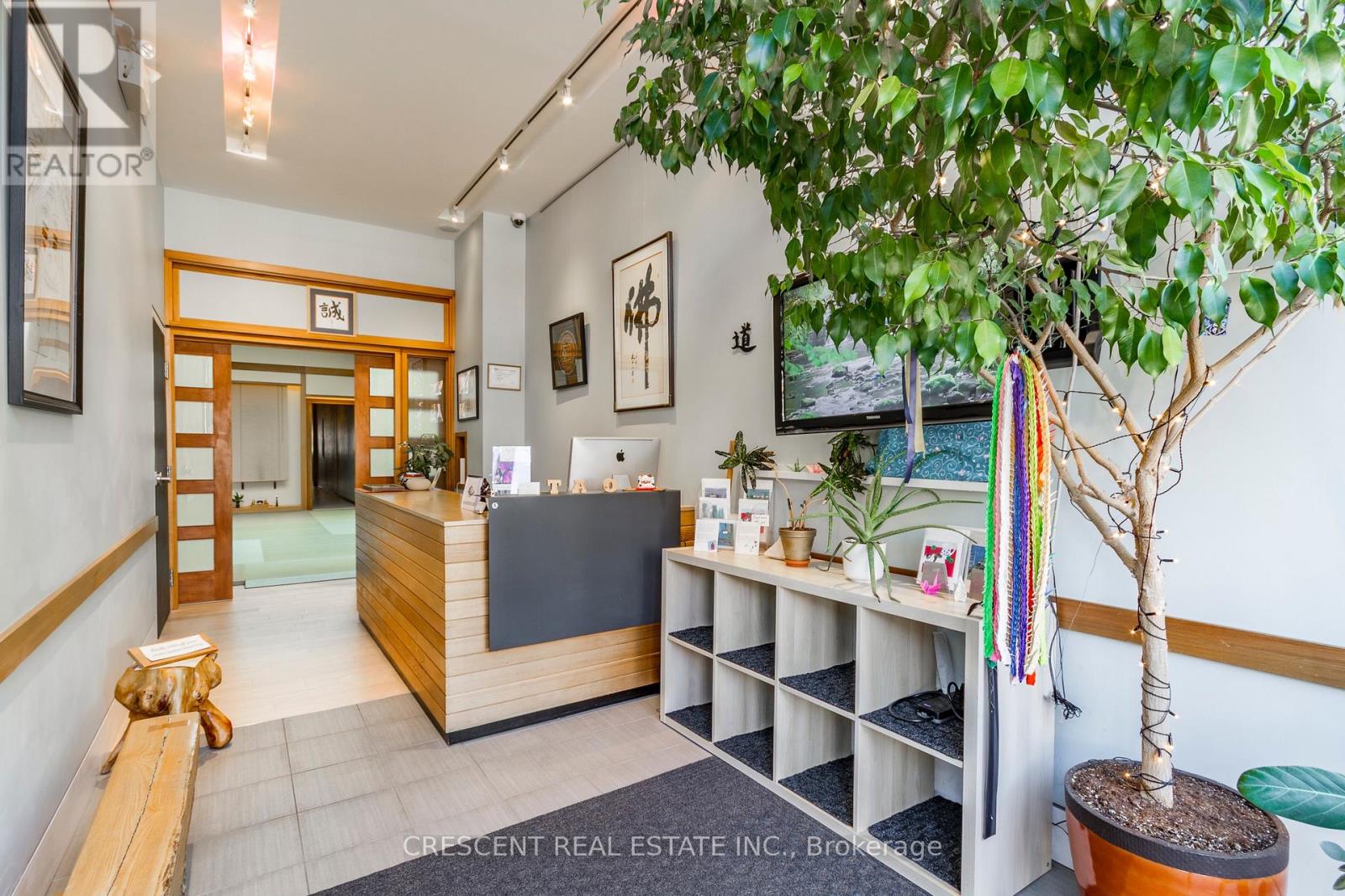 375 Jane Street Property Photo 3