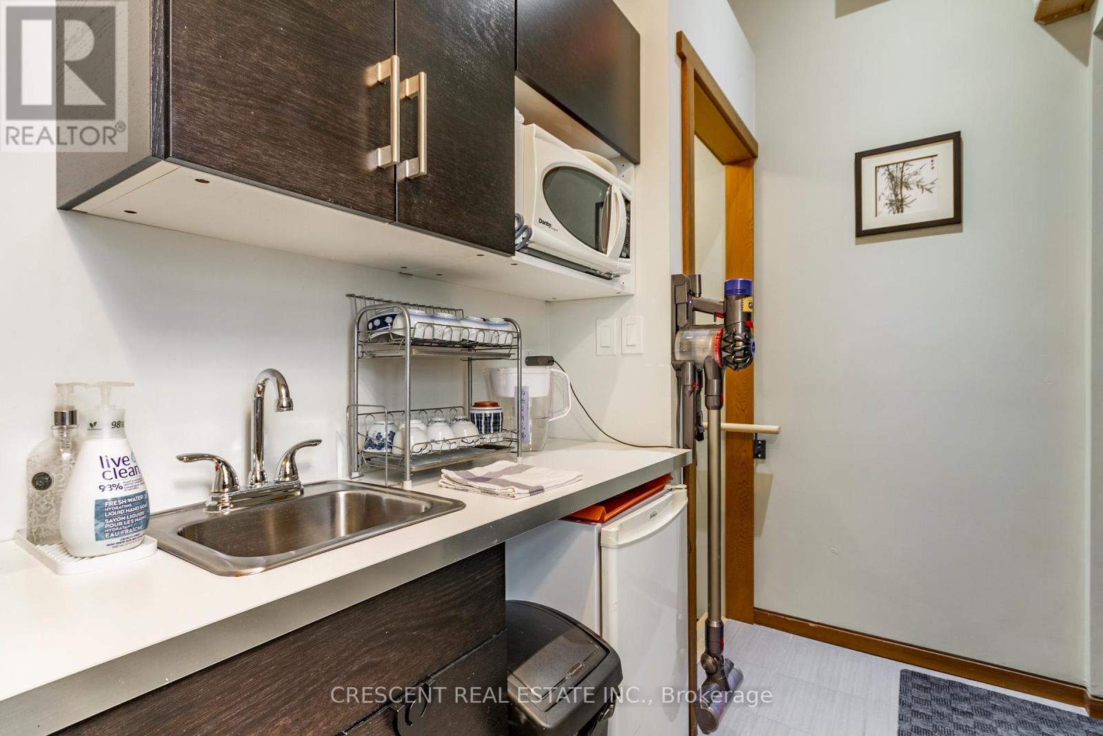 375 Jane Street Property Photo 12