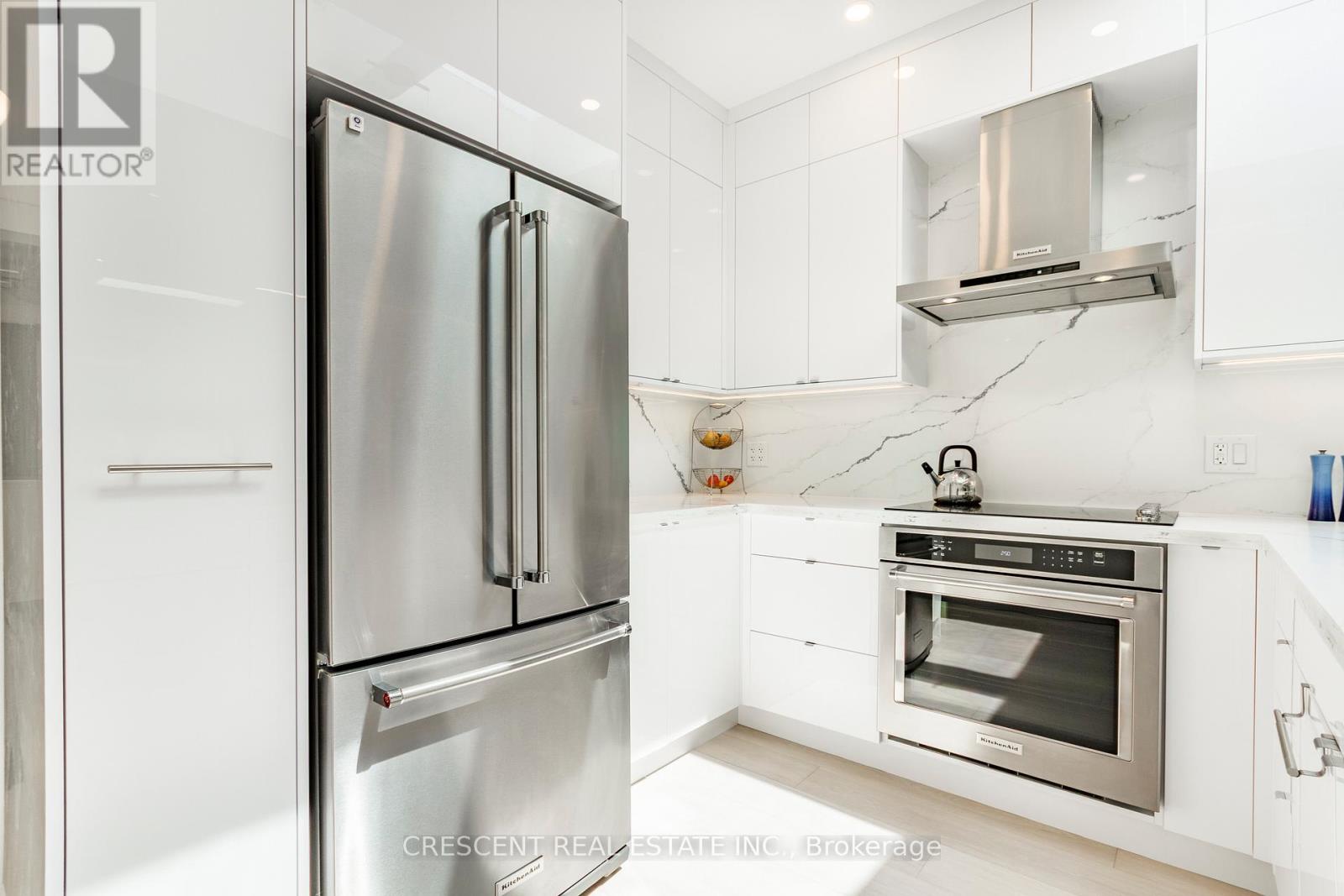 375 Jane Street Property Photo 27