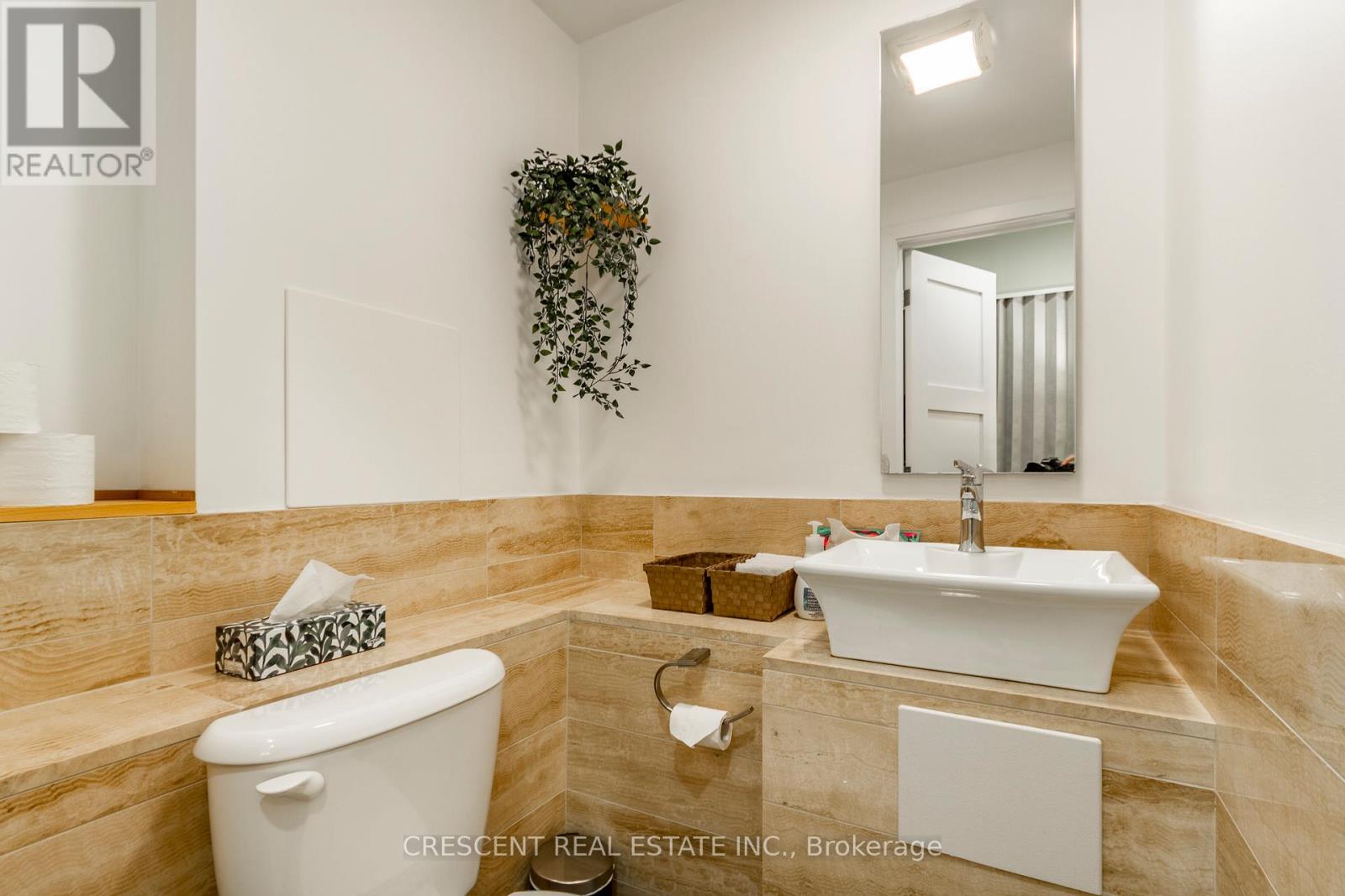 375 Jane Street Property Photo 39
