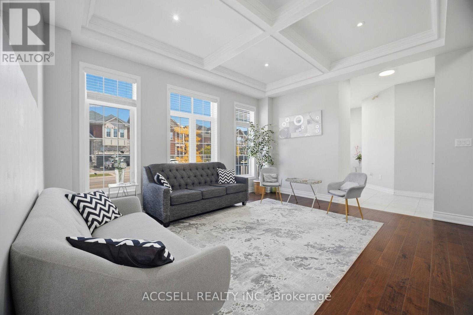 15271 Danby Road Property Photo 3