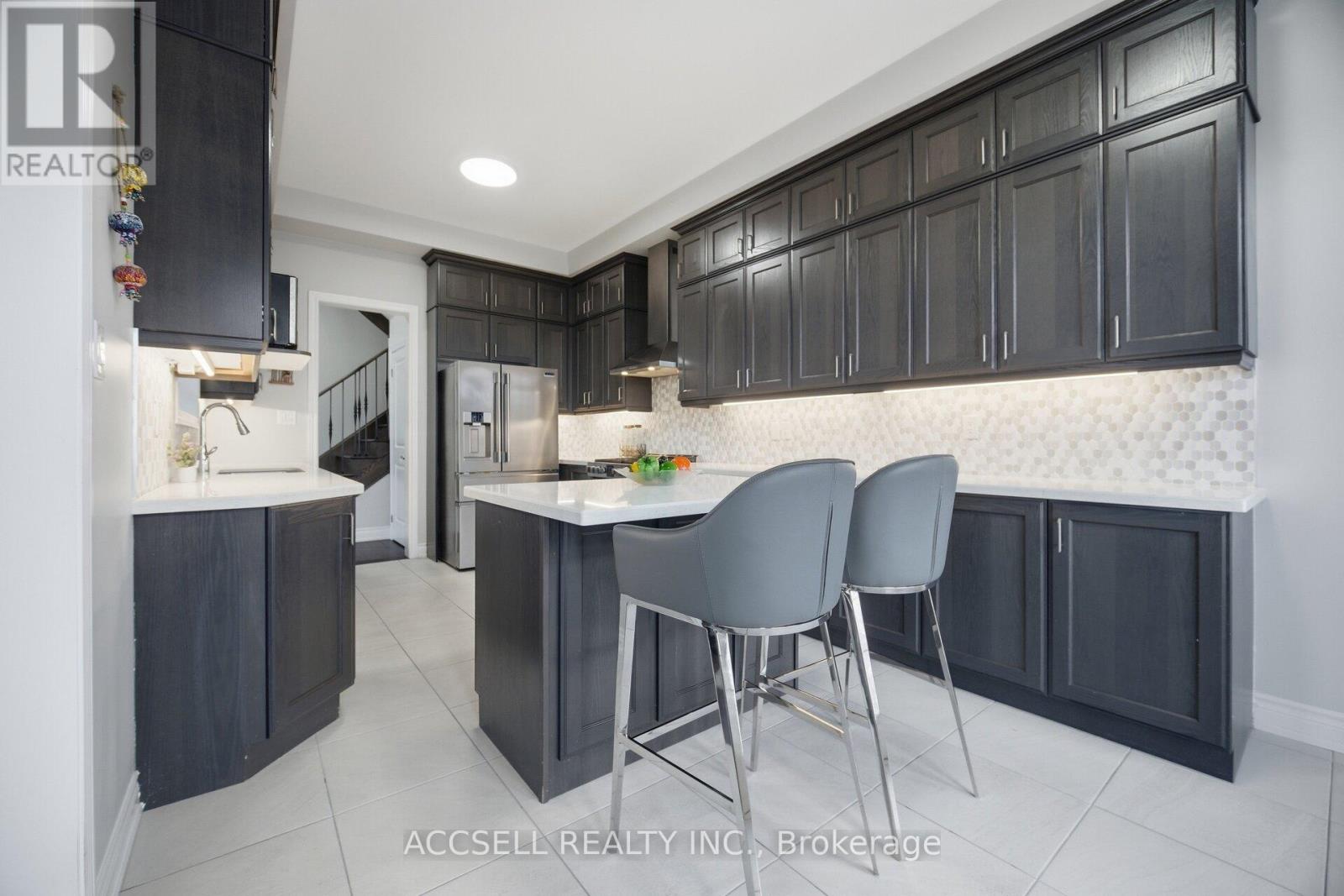 15271 Danby Road Property Photo 9